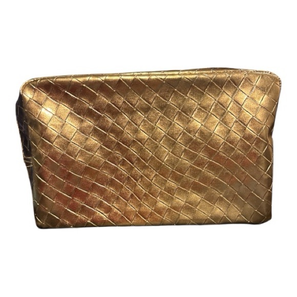 Tarte New & Sealed Beauty Bundle – Cosmetic Pouch, Brush & Lip Plump - Picture 7 of 8